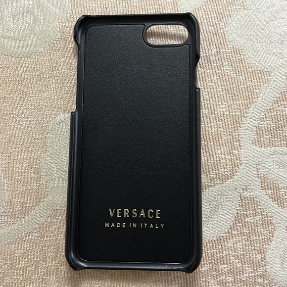 NWOT Versace iPhone 7/8 phone case - Picture 2 of 2
